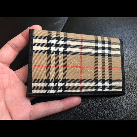 100% Authentic BURBERRYs of London agenda - Picture 2 of 12